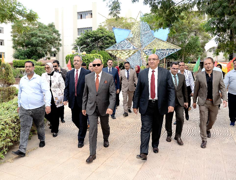 جامعة المنصورة تحتفي بطلاب الحقوق الجدد مع بداية العام الجامعي 2025–2026